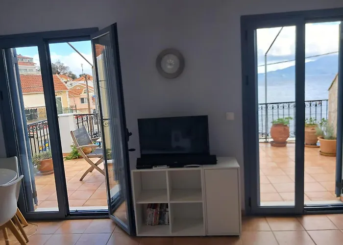 شقة Agia Effimia Riviera *